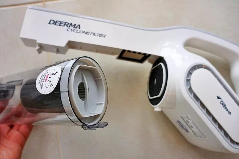 Deerma dx700 обзоры. Derma dx700. Пылесос дерма dx700. Пылесос Xiaomi Derma dx700. Пылесос вертикальный Xiaomi Deerma dx700s.