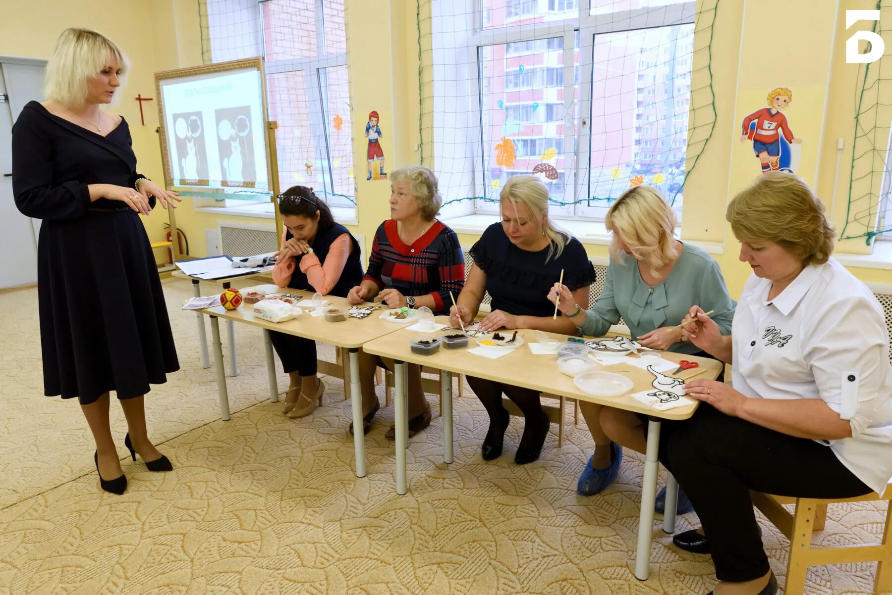 Школа 24 балашиха гагарина. Учительница из балашихи. Лариса пухова согпи. Хамрин виктор учитель балашиха. Учительница из балашихи.