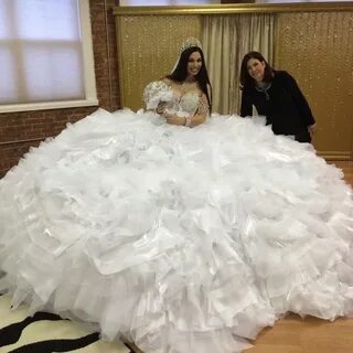 Подарили свадебное платье