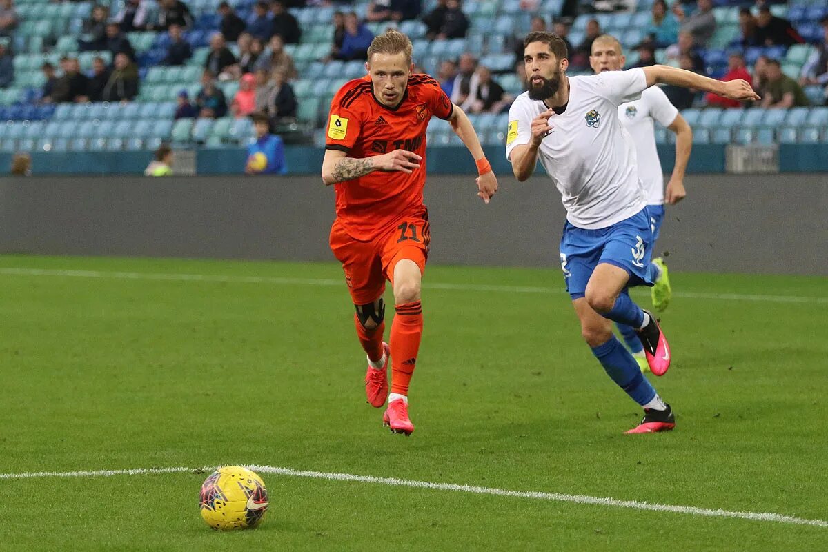 ФК Сочи - Урал 2-2. Урал Сочи футбол. Матч Сочи Урал. Футбол России премьер-лига Сочи Урал.