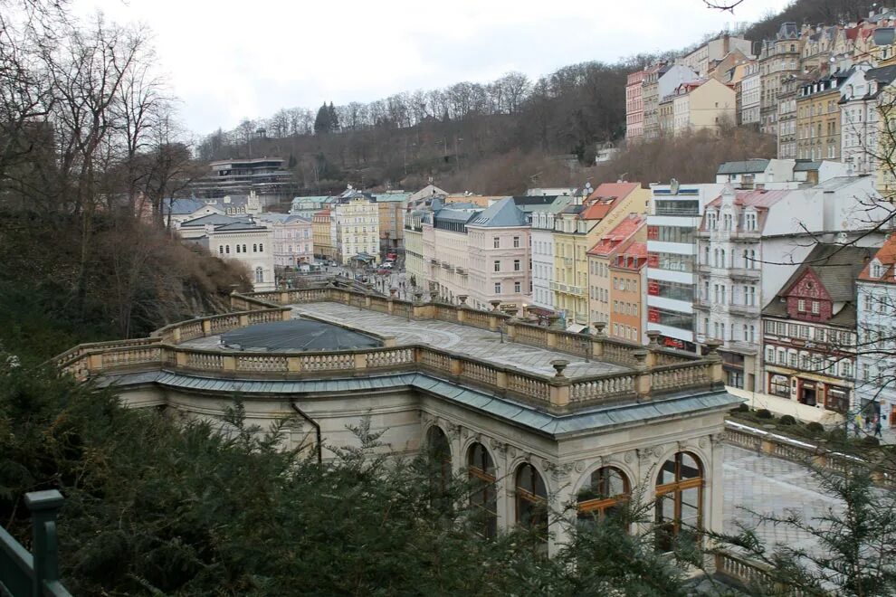карловы вары советское здание. советские вары. карловы вары советская гостиница. отель термаль карловы вары. шлосберг карловы вары.