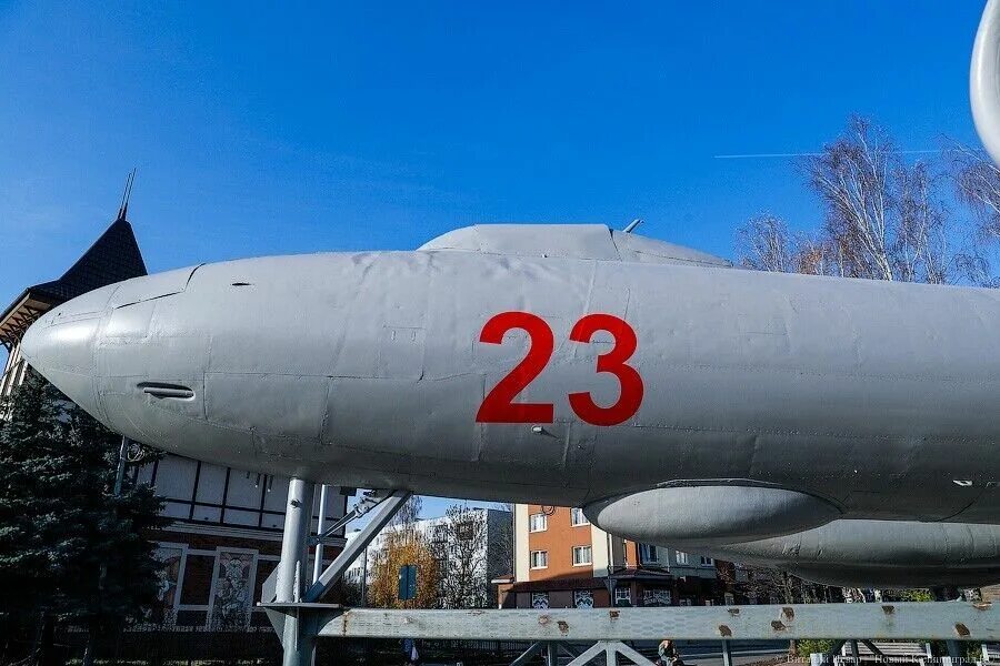 Южный чкаловский. И 17 прототип в Чкаловске.