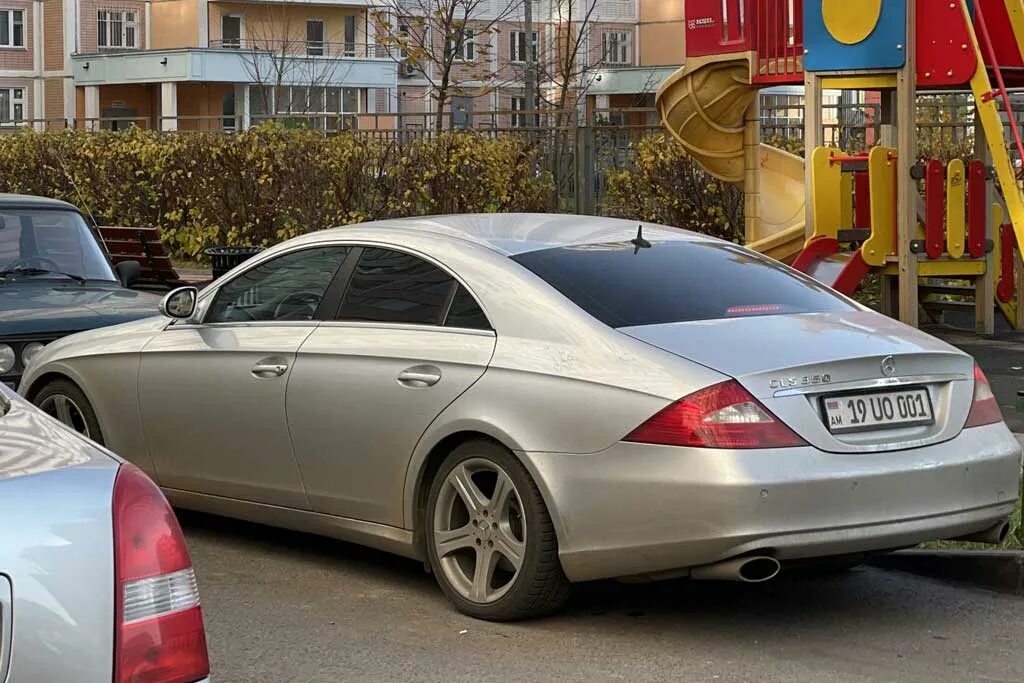 Какое авто из армении. Авто из армении. машина с армянскими номерами в россии 2025 году. авто из армении в россию. машины щас в армении в моде.