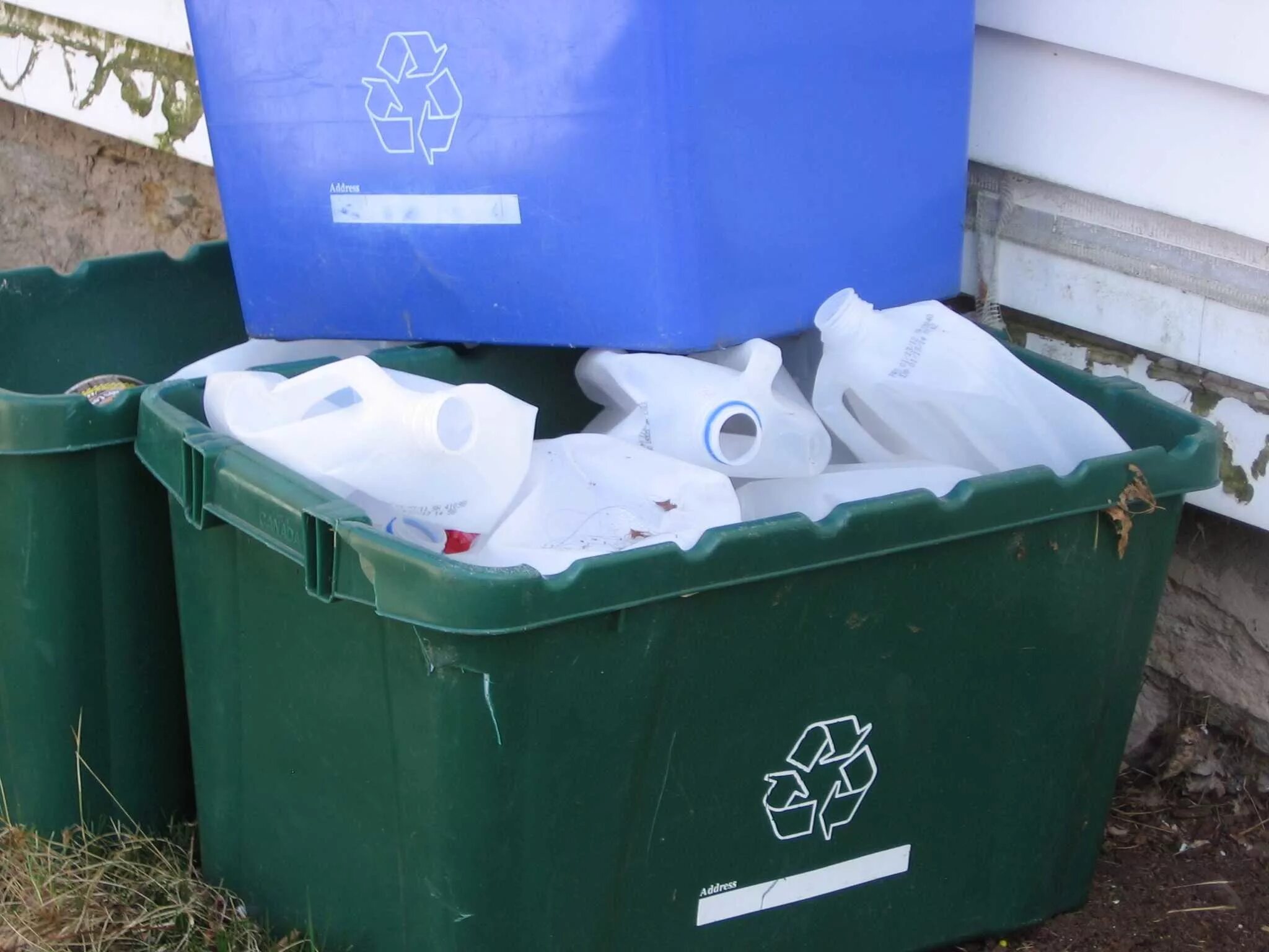 Переработка бытовых отходов. Recycling systems garbage машинка. Коммунально-бытовые отходы. Мусорка flat. Утилизация бытовых отходов.