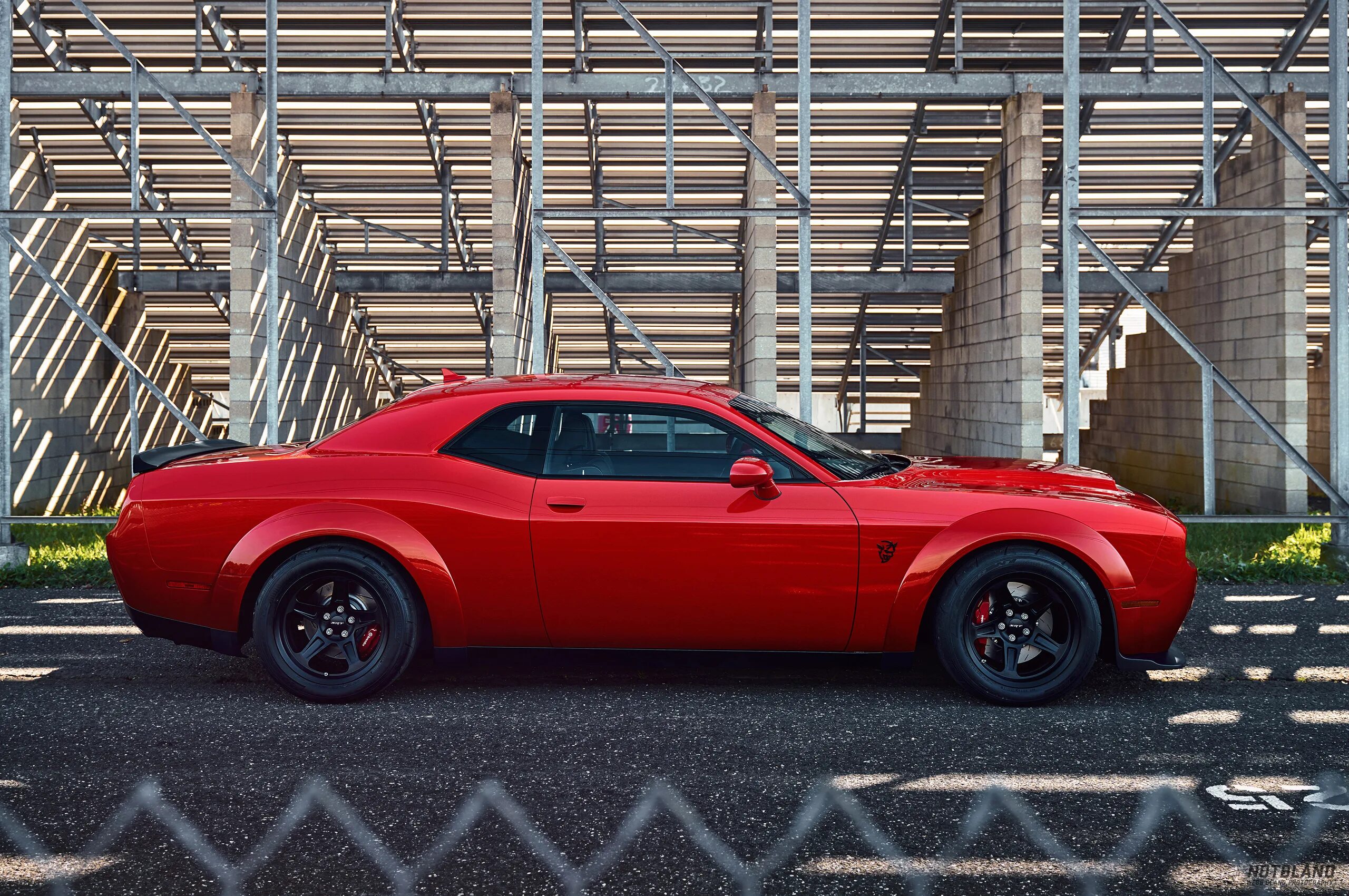 Dodge srt 170. Dodge Challenger srt Demon 2018. Додж СРТ демон. Додж Челленджер 2017 СРТ демон. Dodge Challenger srt 2018.