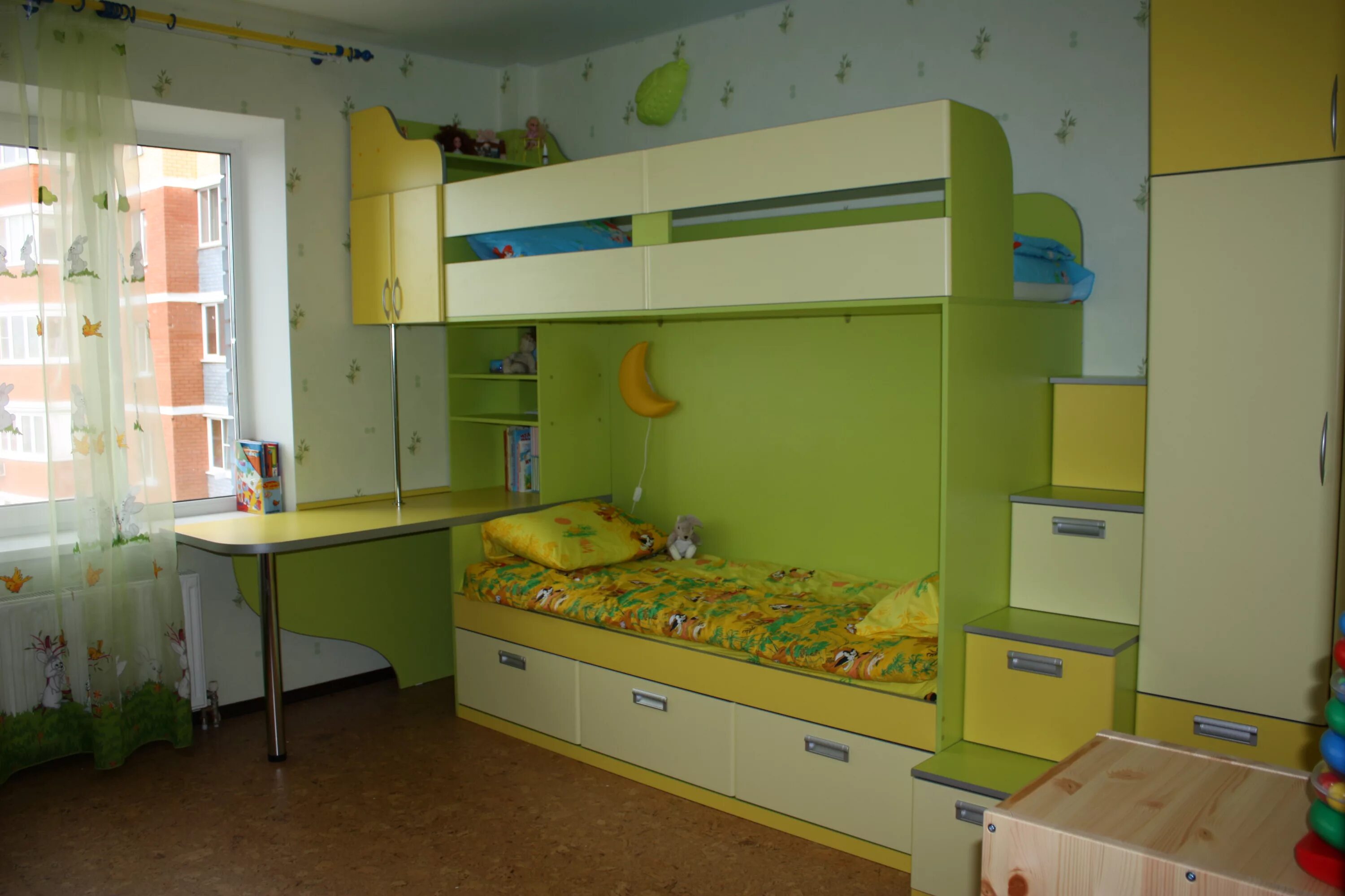 мебель любимый дом фруттис. мебель для девочки. детская мебель с горкой. кровать чердак stompa unos 28. оранжевая детская комната.