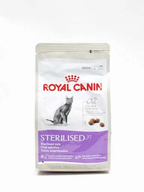 Роял канин для стерилизованных кошек 7 купить. Royal Canin корм Royal Canin Sterilised 37. Роял Канин для кошек стерилизованных 4 кг. Роял Канин для кастрированных котов до 7. Корм Royal Canin Sterilised 37 для стерилизованных кошек 4кг.