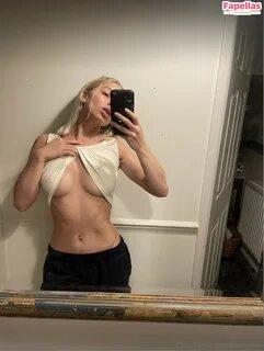 Iliza Shlesinger - Her Most Revealing Naked Images and Footage