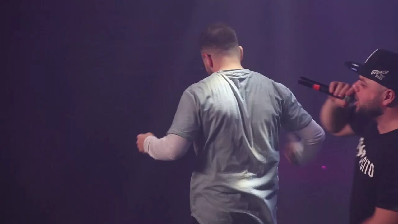 Песни малиновые сны слушать. Малиновые сны с капелькой. Малиновые сны ремикс. Малиновые сны ремикс. Малиновые сны с капелькой слезы.