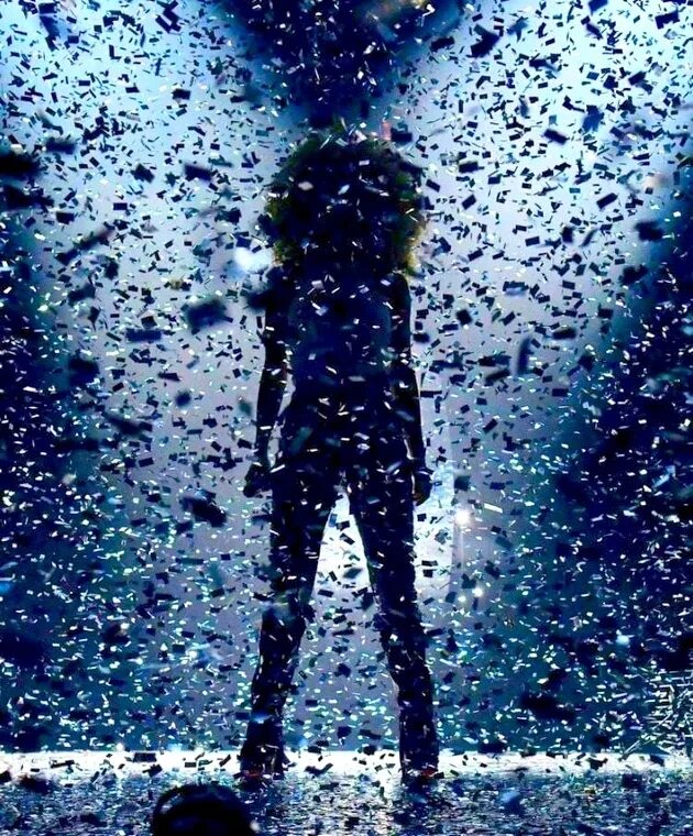 смотрю знакомое лицо