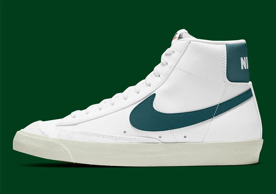 Кроссовки nike blazer 77. Nike Blazer Mid 77 White. Nike Blazer Mid 77 Vintage. Nike Blazer Mid 77 Green White. Nike SB Blazer Mid 77.