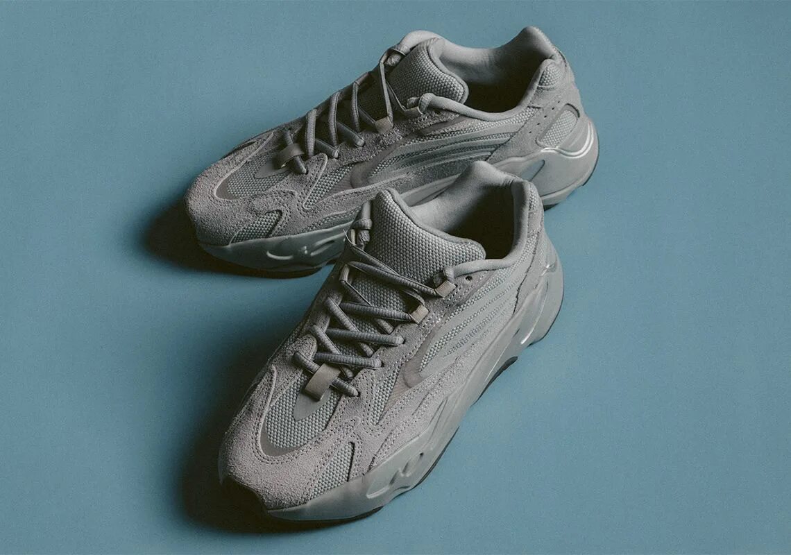 Adidas Yeezy Boost 700. Adidas Yeezy 700 Blue. Кроссовки adidas Yeezy Boost 700 v2. Adidas Yeezy 700 v2 Hospital Blue. Адидас больница