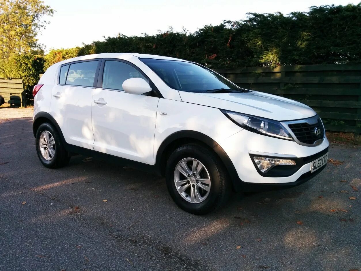 Sportage 2012 года. Киа Спортейдж 2012. Кия Спортейдж 2012. Киа Спортаж 2012. Kia 1d - Clear White (Солид).