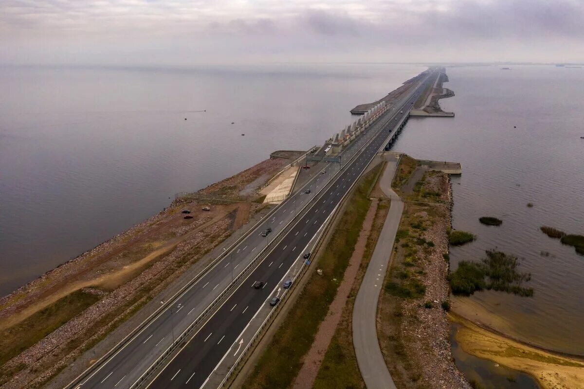 Какая длина дамбы. Дамба Питер Кронштадт. Мост на дамбе Кронштадт. КАД Кронштадт дамба. КЗС Кронштадт.