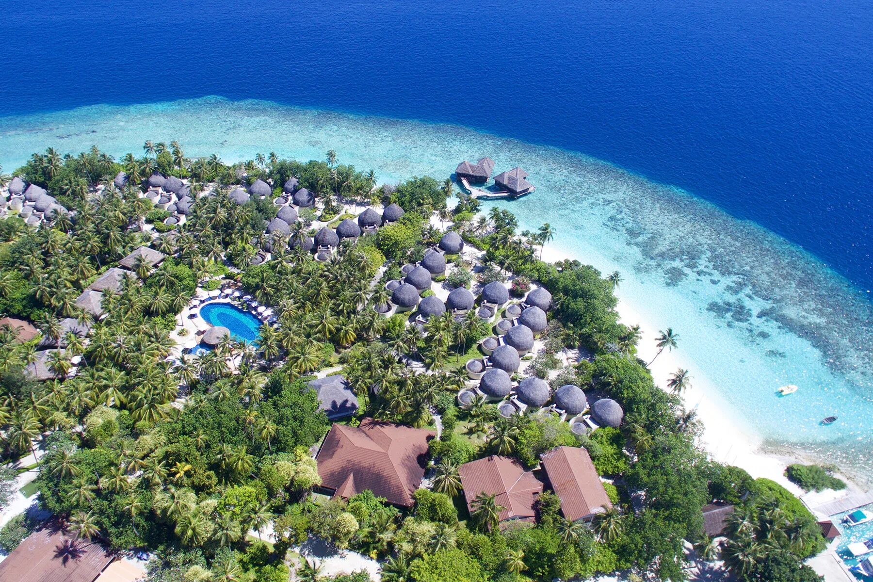 Bandos island resort 4