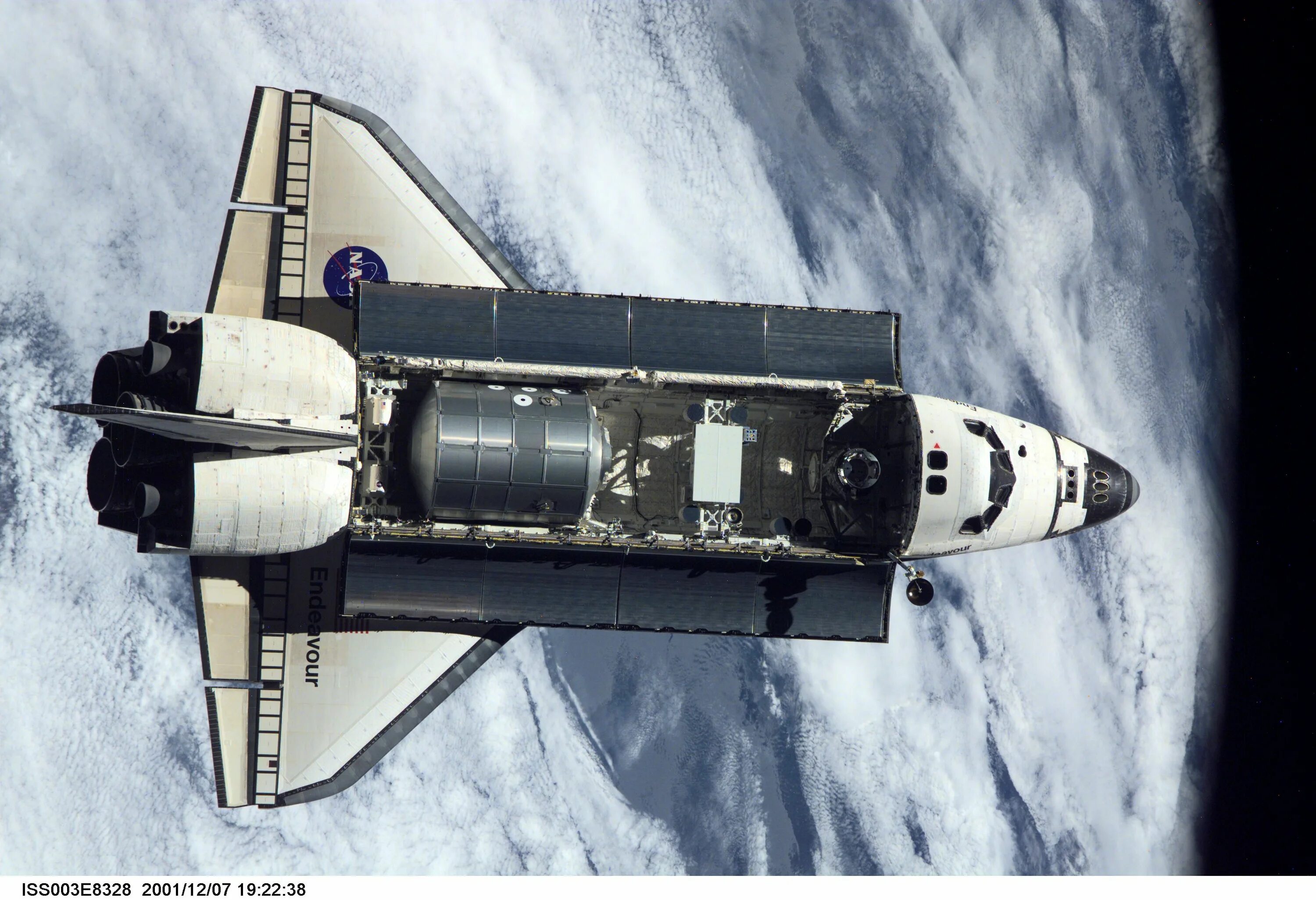 Корабля спейс шаттл. X-20 shuttle. спейс шаттл диверсия. грузовой шаттл. грузовой космический корабль шаттл.