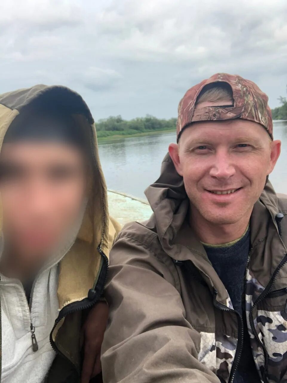 Коллега и земляк. Мужской коллектив на работе. Коллега и земляк. Мужчина и женщина коллеги. Андрей бабенко с женой.