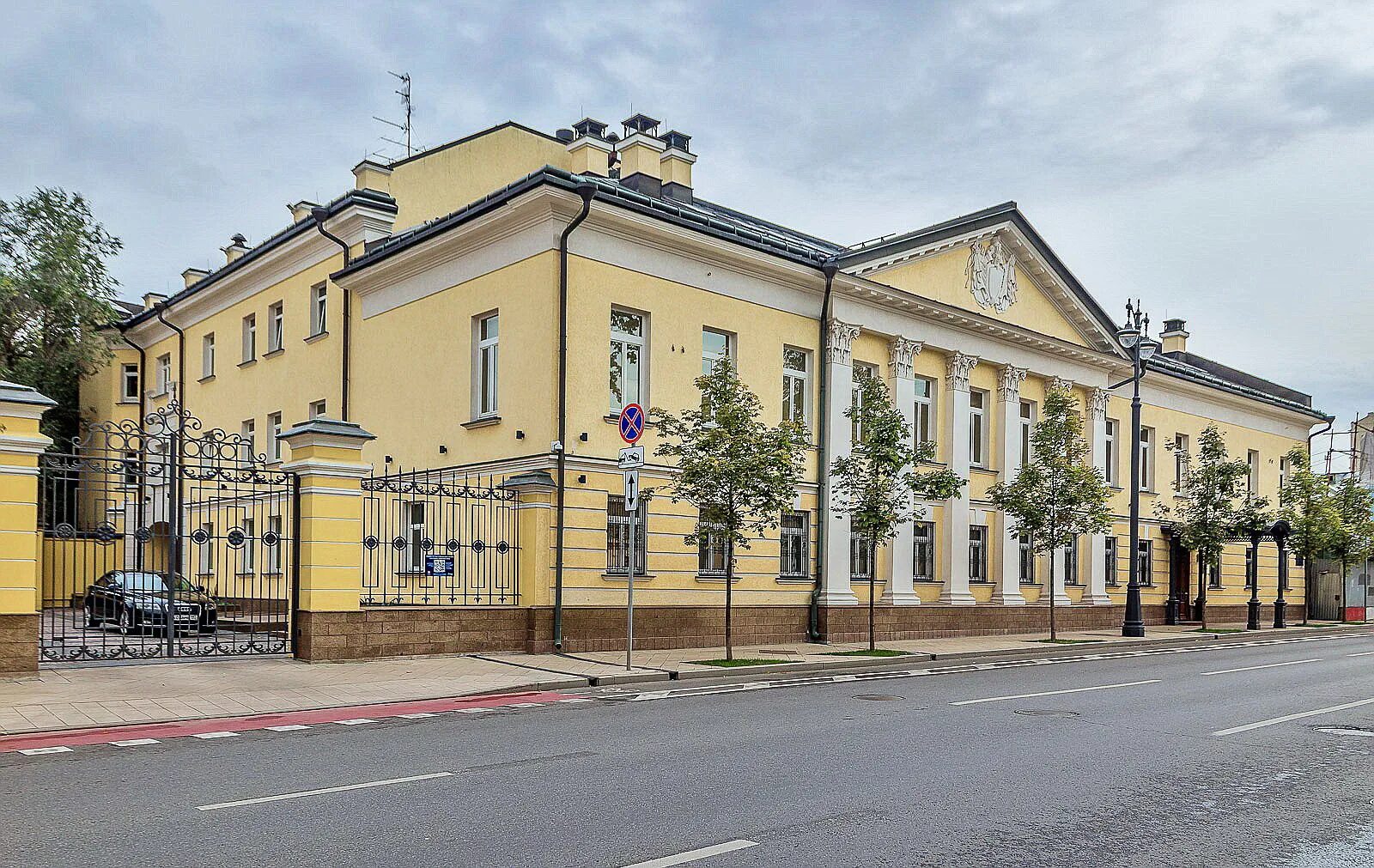 Большая ордынка картина. Малая ордынка, 17, москва. Малая ордынка 19. Галерея ордынка. Улица большая ордынка.