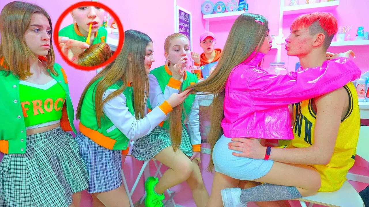 Команда леди дианы 2021. Старые видео дианы в школе. Старые видео дианы в школе. Школа леди банни разбомбили. Старые видео дианы в школе.