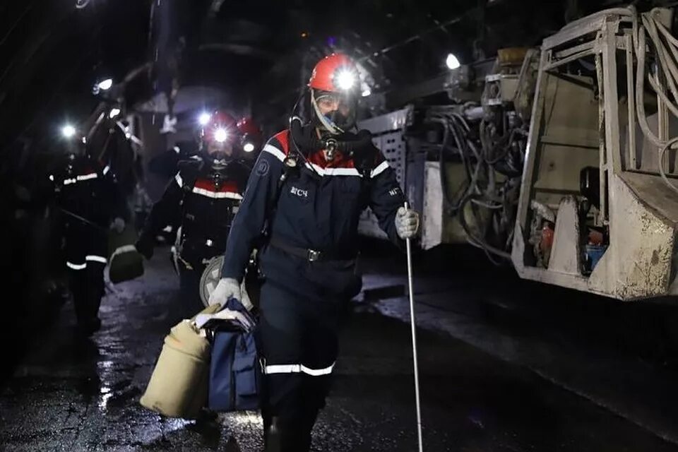 Военизированные горноспасательные части мчс россии. Военизированные горноспасательные части мчс. Филиал вгсо урала фгуп вгсч. День горноспасателя. Горноспасательный отряд мчс.