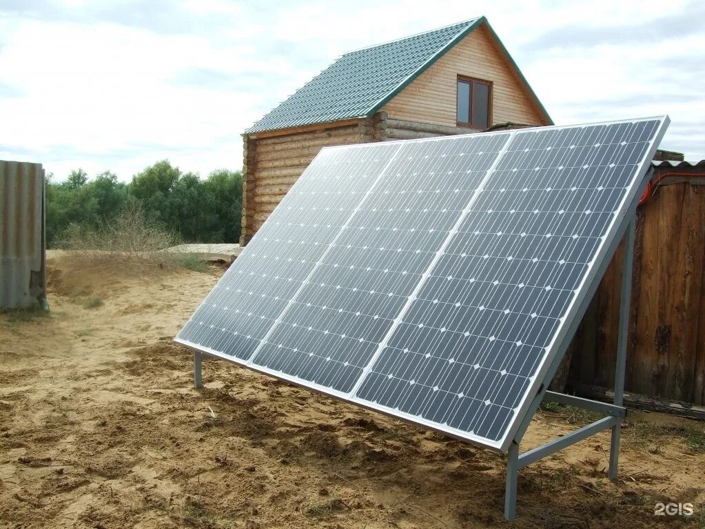 220 солнечные батареи купить. Солнечная батарея на 220 вольт. Солнечная электростанция для дачи 1.5КВТ/200ач. Автономные системы электроснабжения на солнечных батареях. Электроснабжение от солнечных панелей.