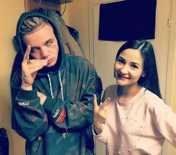 Нова девушка элджея