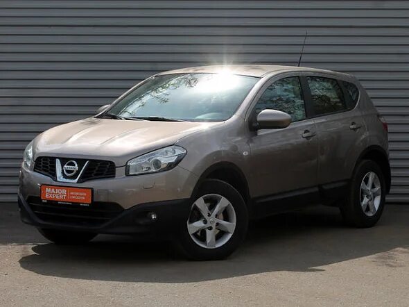 Автомобили ниссан кашкай с пробегом. Nissan Qashqai 2013. Ниссан Кашкай 2013. Nissan Qashqai 2013 года серый металлик. Ниссан Кашкай 2013 года.