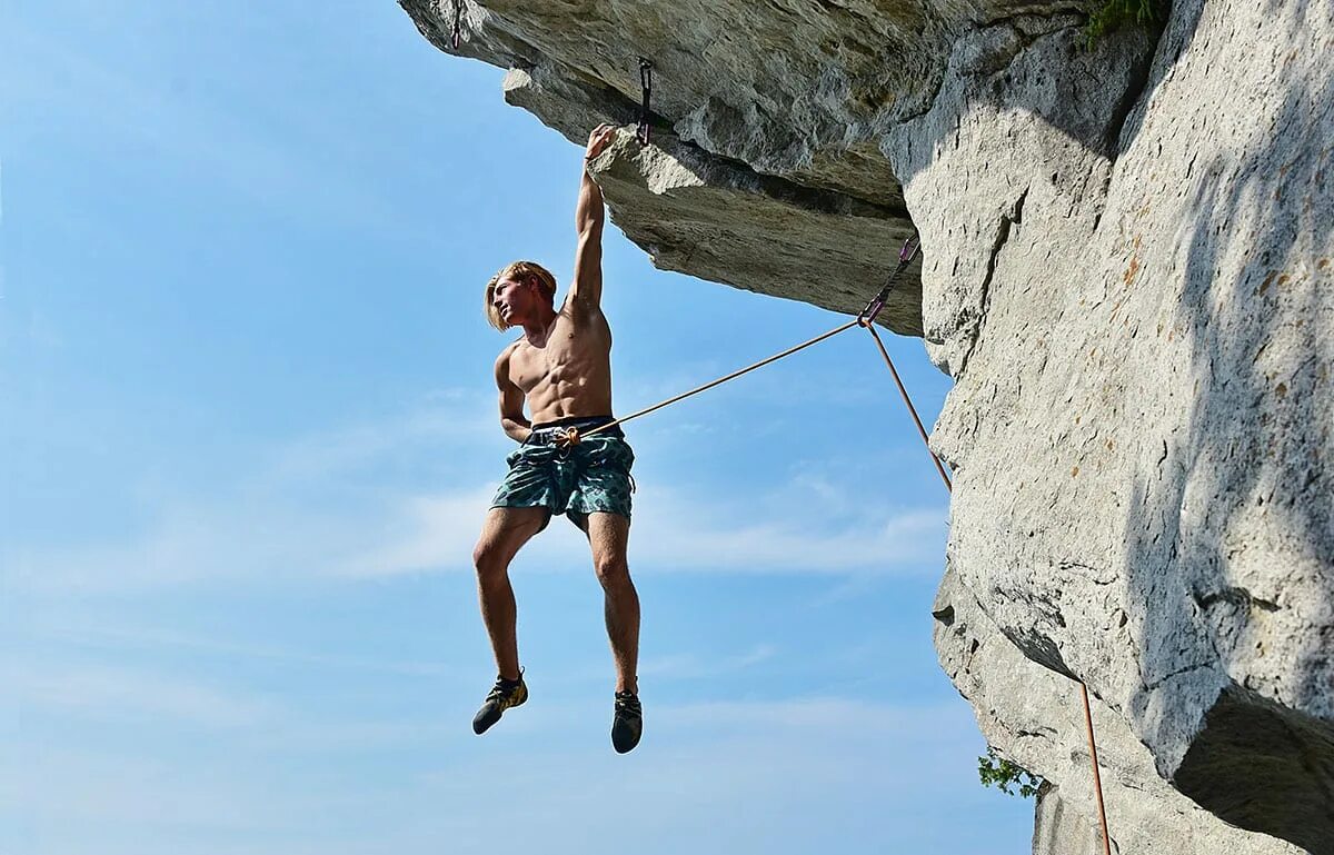 Rock climber rock climber org ru. Climber мужская одежда. Rock Climbing. Зарядка альпинисты.