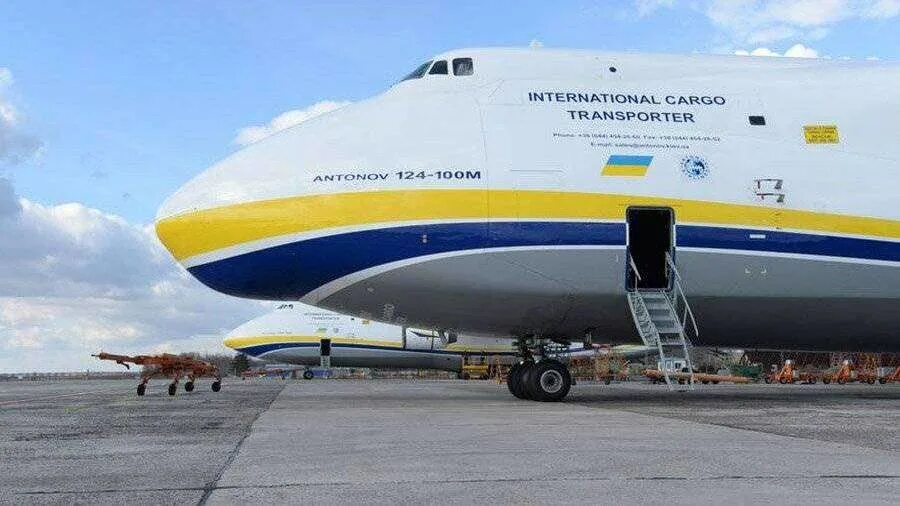 Украинский самолет. Антонов АН-124. Грузовой самолет АН-124-100. Антонов АН-124-100 Руслан. АН-124-100 «Руслан» Украина.