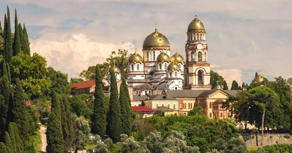 Новый афон находится. Новоафонский монастырь Сочи. Афон Абхазия. Н Афон Абхазия. Abkhazia новый Афон.