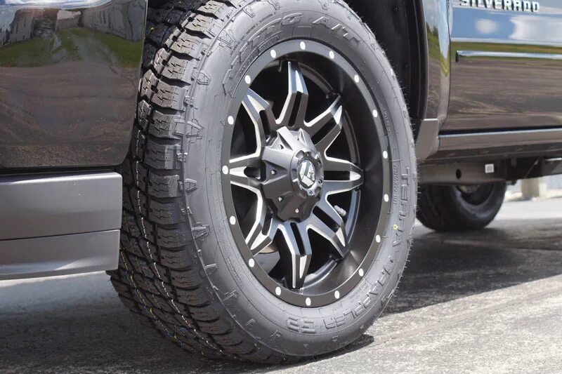 Nitto 275/55 r20. Nitto 275/55/20. Nitto 275/50 r20. АТ 275 55 r20 Discovery 4. Резина 275 55 купить