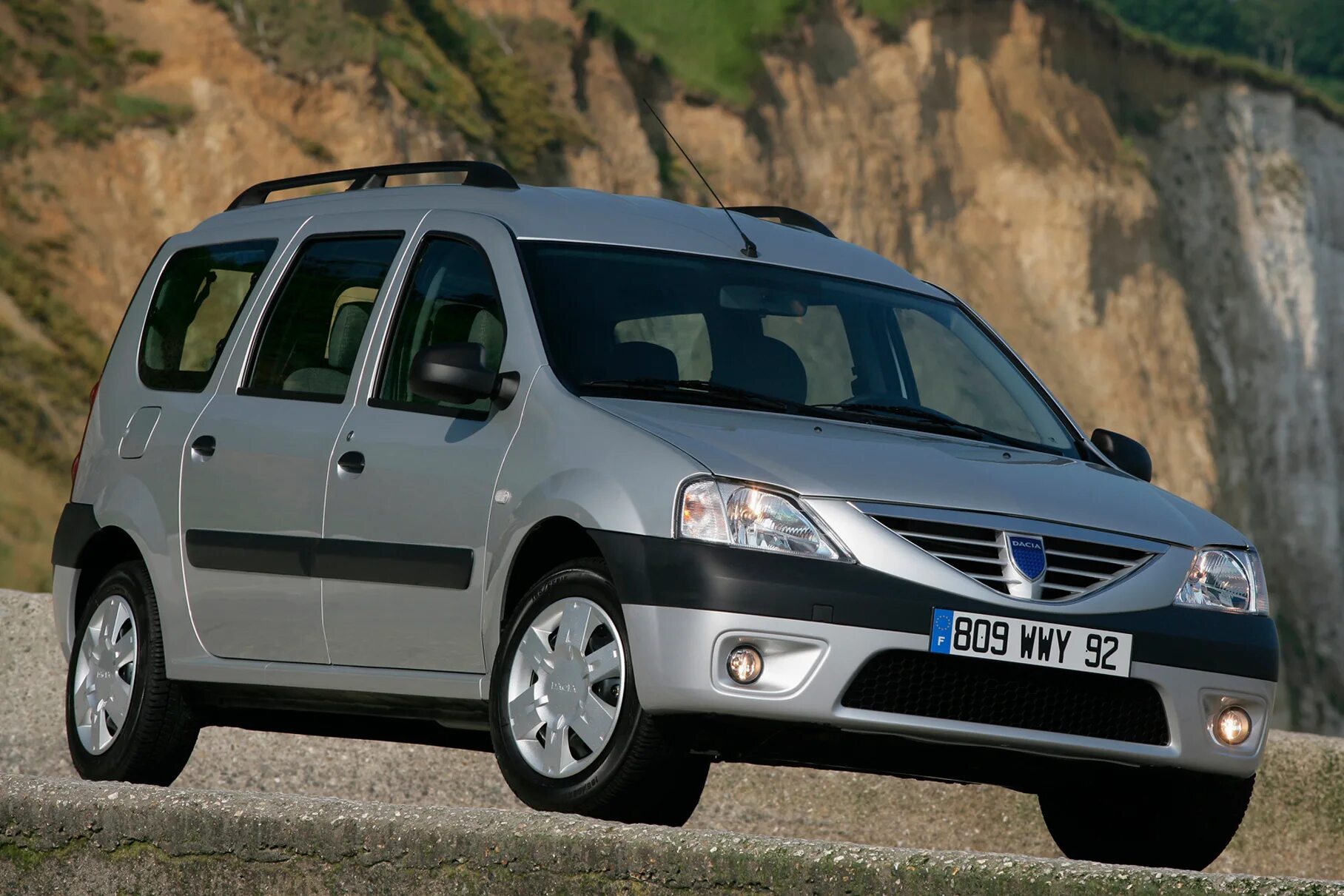 Дачия логан мсв. Renault logan mcv 2006. рено логан дачия. рено dacia logan mcv. dacia logan универсал 2006.