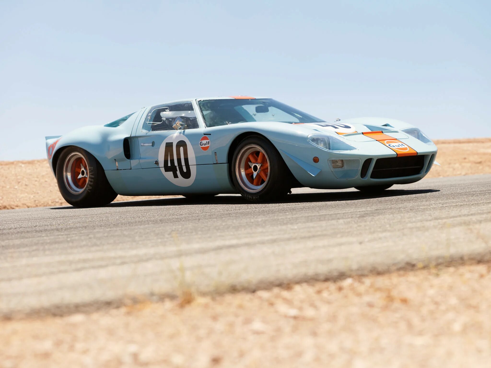 Форд gt40. Форд ГТ 40. Гоночный Форд gt-40 Шелби. Ford gt40 Gulf. Gt 40 купить