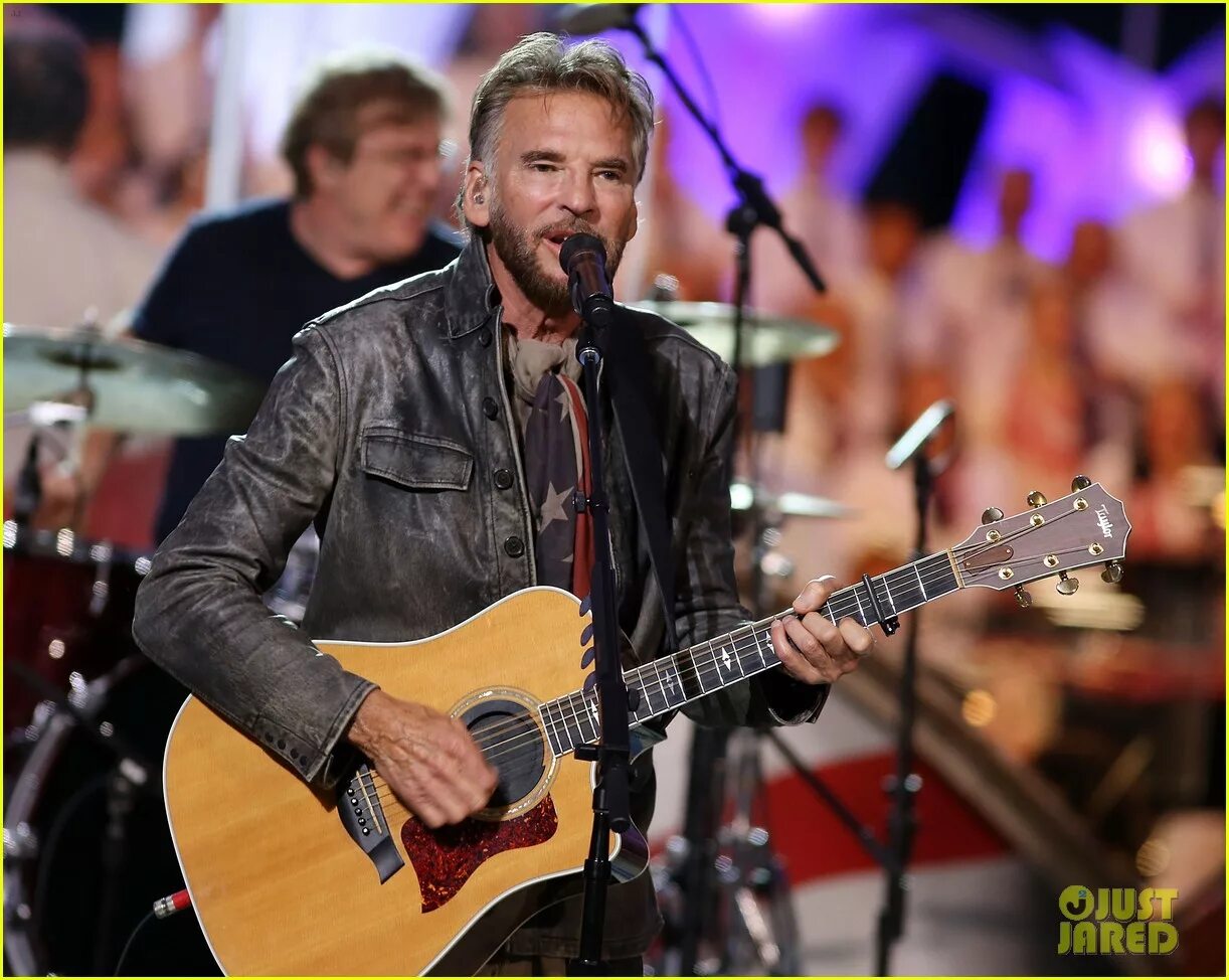 Кенни логгинс. Kenny loggins 2025. кенни логгинс в молодости. kenny loggins сейчас.