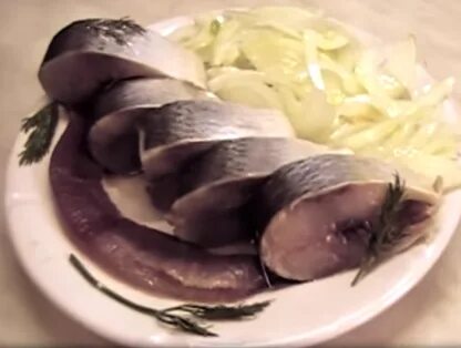 Рецепт соленой сельди целиком