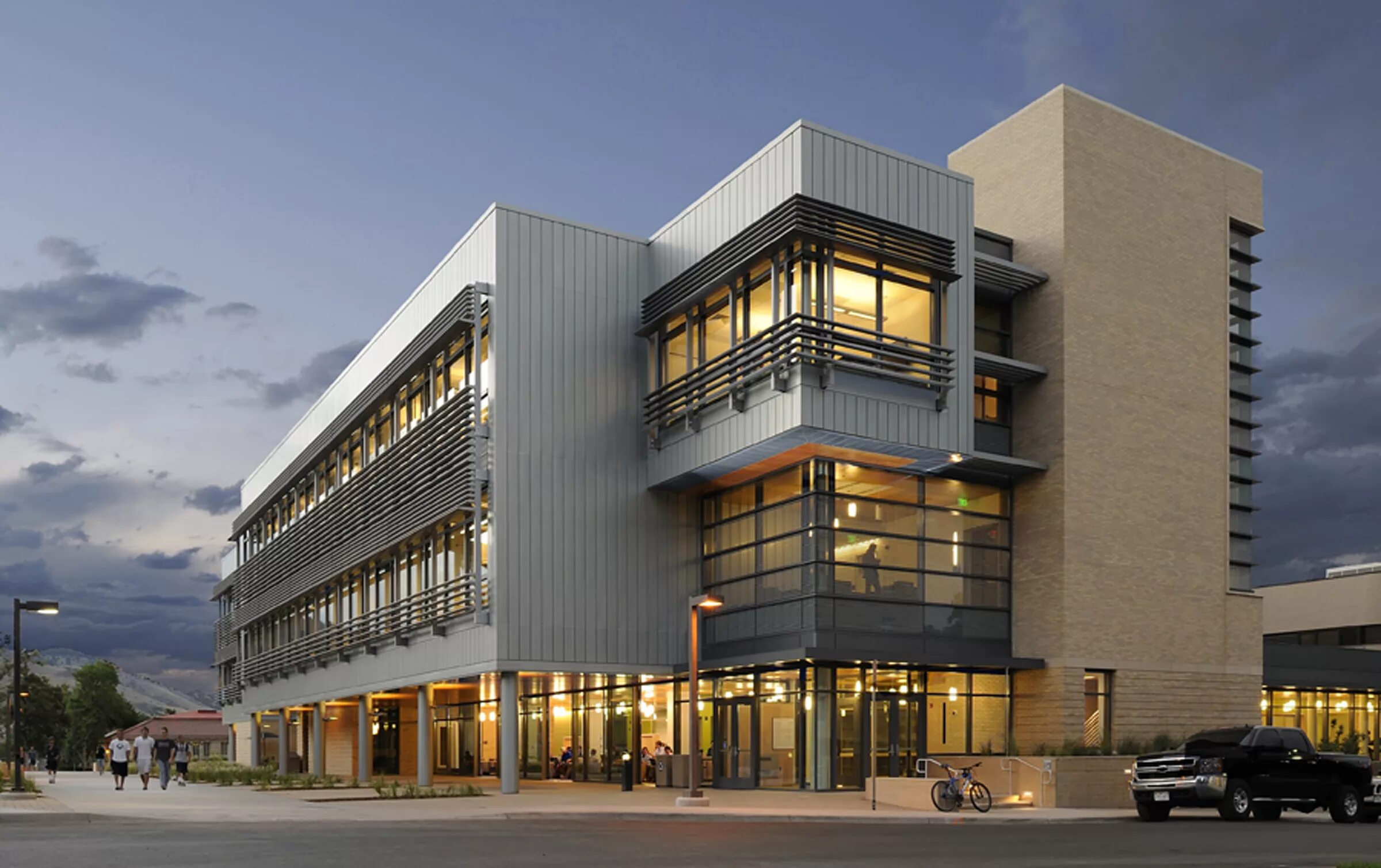 Engineering design building. Sae здание. билдинг инжиниринг. college modern. enter engineering здание.