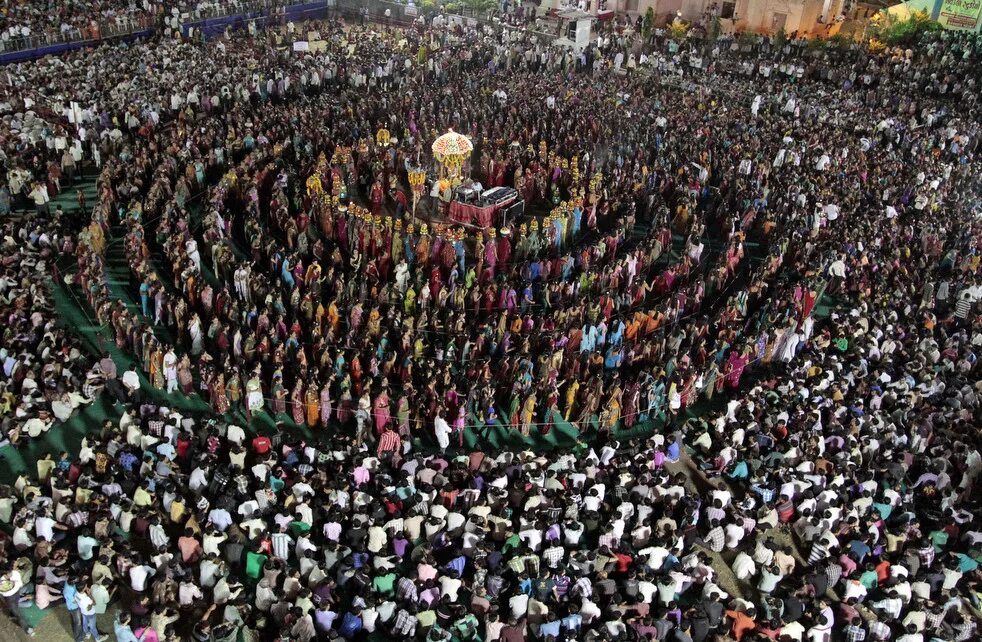 будний алексей викторович. 4 октября 2011 года. протесты на болотной 2011. болотная революция в 2011. митинг в феврале 2021 навальный в санкт-петербурге.