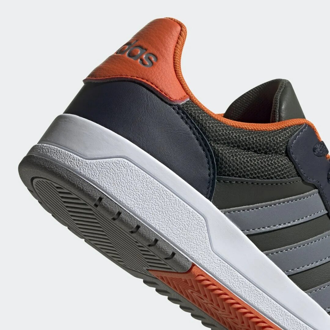 Adidas entrap