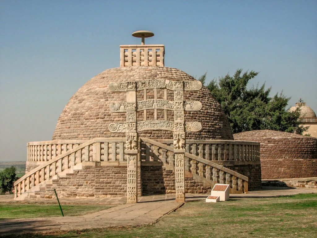 Sanchi the great Stupa. Суджата ступа. Санчи Mivis. Ступа архитектура.