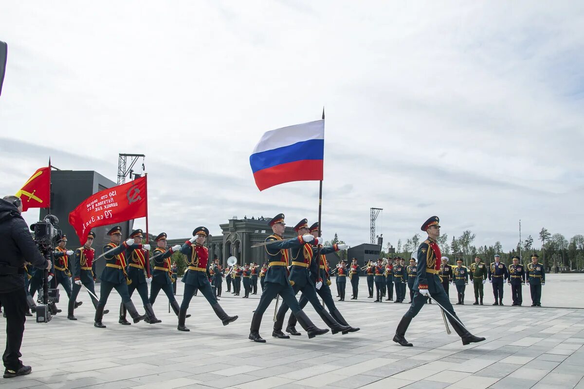 Вооруженные силы РФ. Российские вооруженные силы. Российская армия. Военные силы РФ. Армия вооруженных сил рф