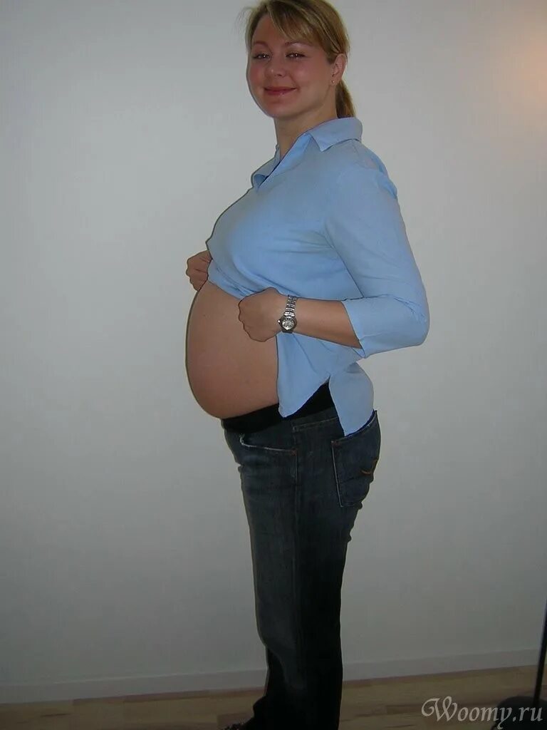 24 недели б. 24неделят беременности. Живот на 24 неделе беременности. Животики беременных в 24 недели.