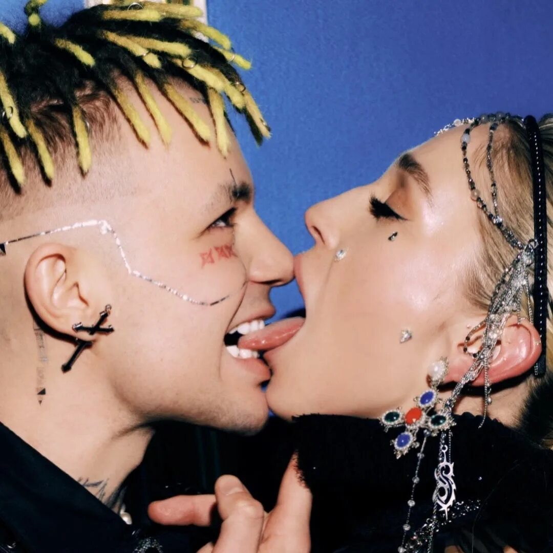 Элджей про вечеринку ивлеевой. Элджей и ивлеева. Ивлеева и элджей 2022. Настя ивлеева и элджей 2021. Ивлеева с элджеем.