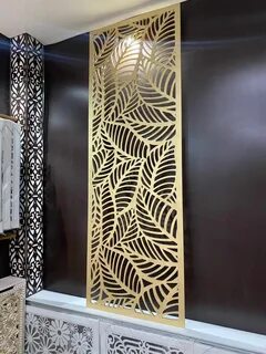 Резная стена