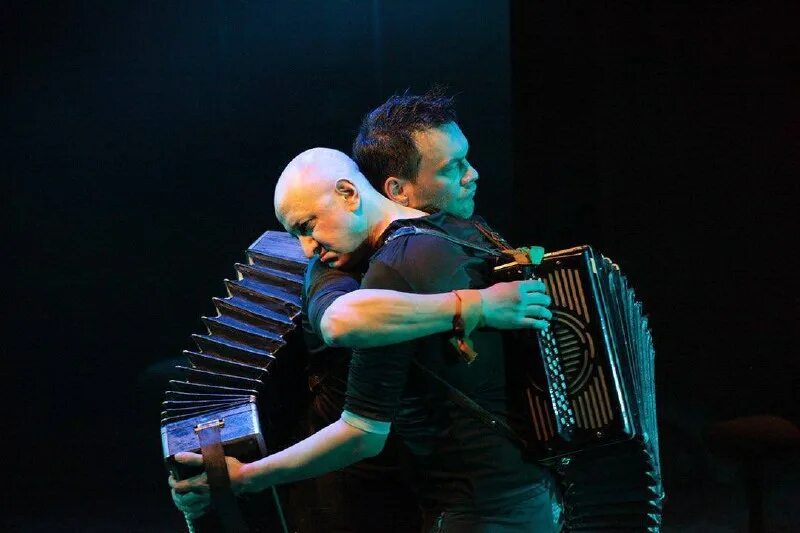 синхро-буффонада. синхробуффонада золушка. буффонада музыкальные инструменты. синхро-буффонада. синхробуффонада это.