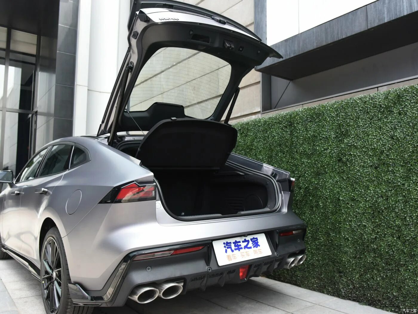 Uni 5 0. Changan uni-v 2025. changan uni-v 2025. changan uni-k 2025 багажник. чанган седан 2025 uni v.