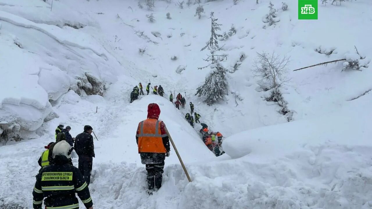 11. Домбай лавина 23. Лавина (снежная лавина). Сход лавины в домбае 2021. Снежная лавина.