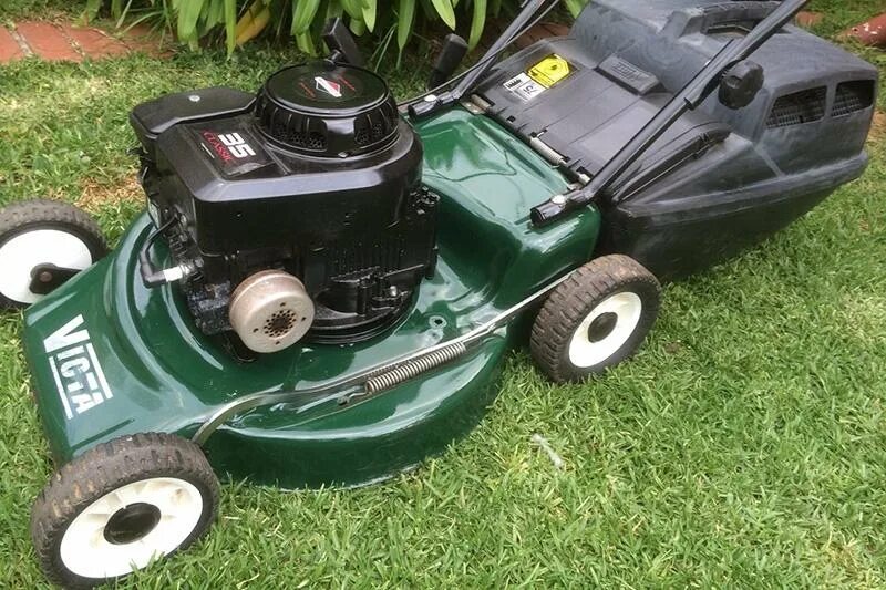 Газонокосилка для высокой травы и неровных участков бензиновая. Craftsman 917. Briggs stratton 675. Газонокосилка briggs stratton 450. Газонокосилка mtd briggs stratton 125.