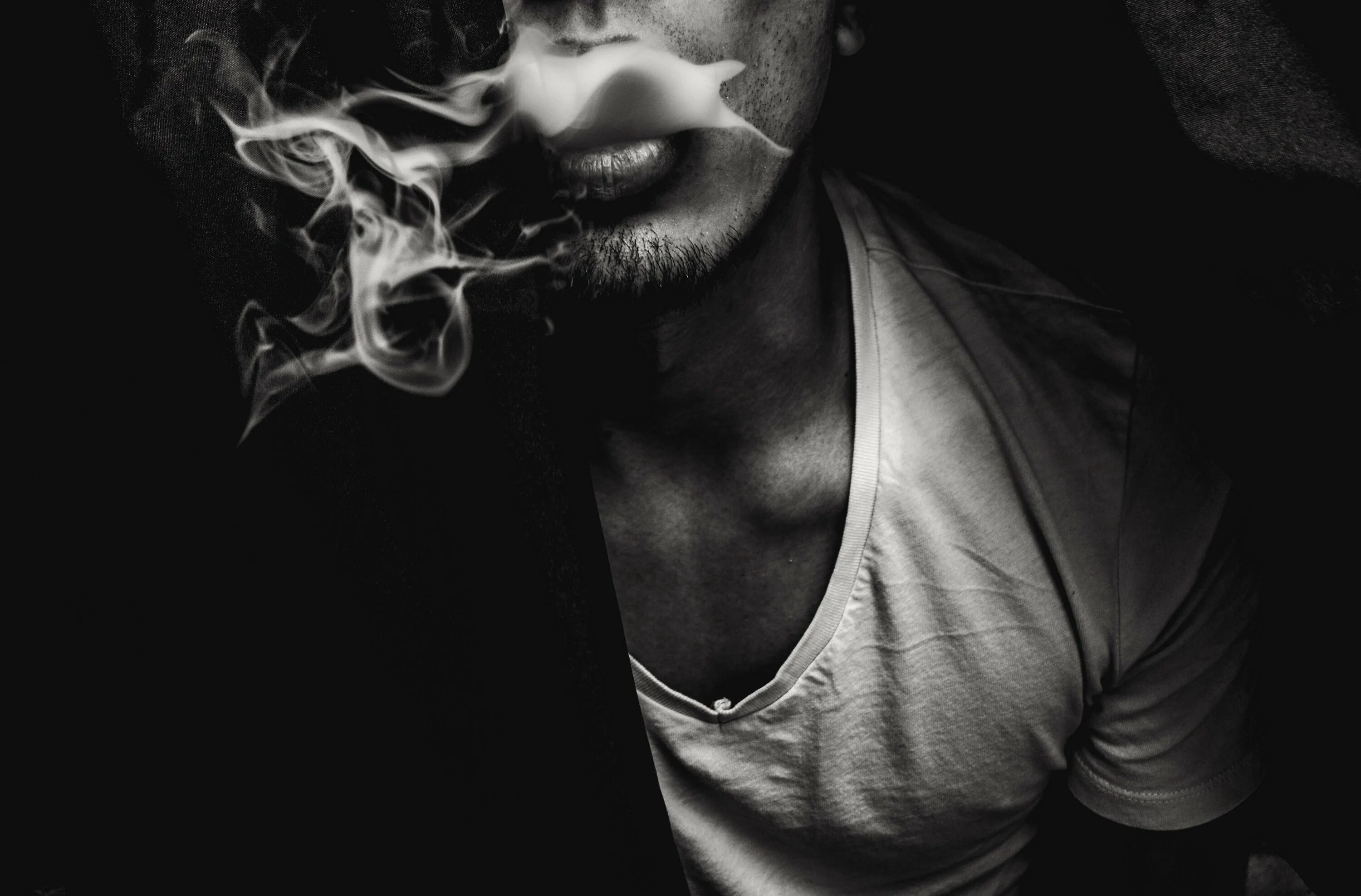 Дерзкий босс. Картинки на аву для парней. Дерзкий парень. Мужчина в дыму. Лицо в дыму.