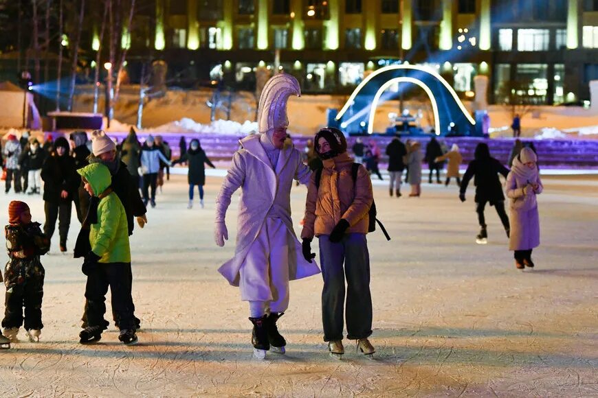 куда сходить в казани 5 января. елка в кремле казань. куда сходить в казани 5 января. -казань рождественскую площадь. куда сходить в казани 5 января.