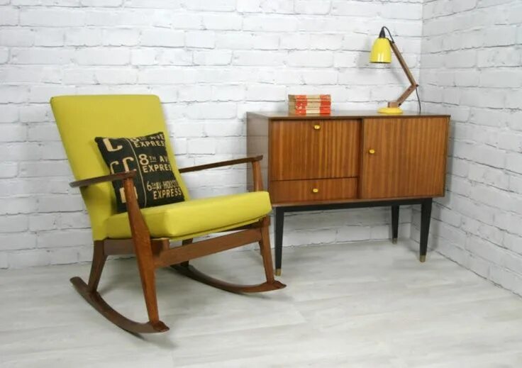 Mid-Century Modern Freak : Photo Retro living rooms, 1960s home, Retro interior